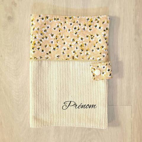 Protège carnet de santé fleurs jaune