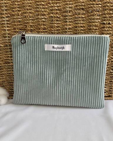 Pochette plate velours cotel vert