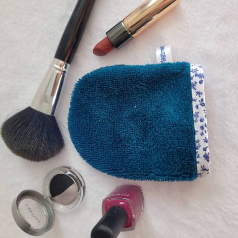 Gant dmaquillage bleu canard
