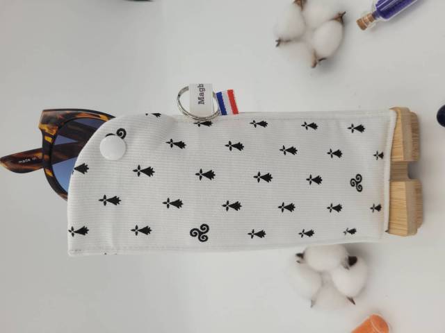Etui � lunettes BZH Blanc